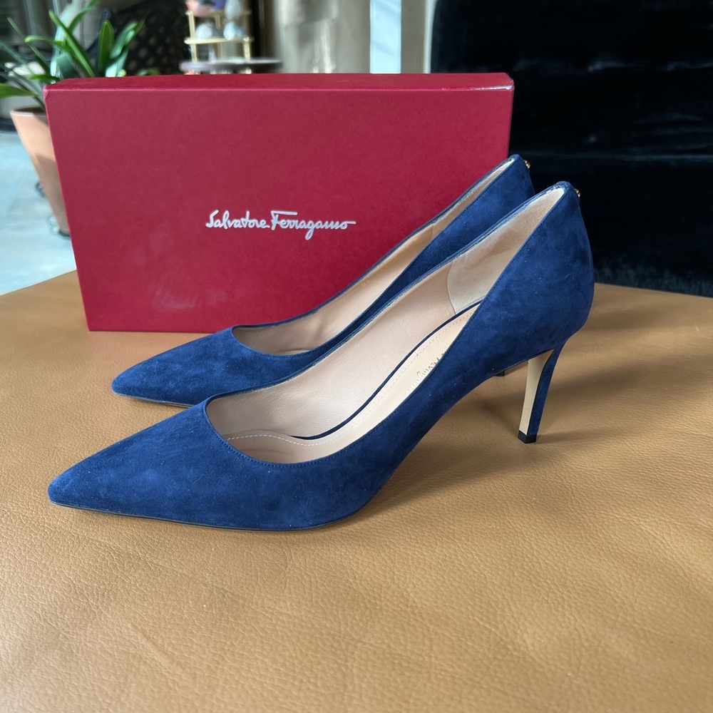 Salvatore Ferragamo navy suede 70 pumps, size 41(11)